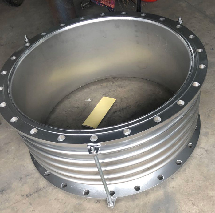 大口徑補(bǔ)償器 大口徑補(bǔ)償器